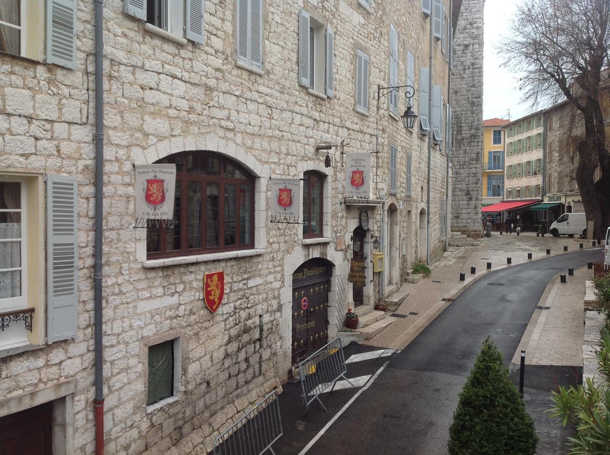 Hotel Auberge Des Seigneurs Vence Esterno foto